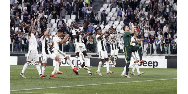 Juventus 10 på hinanden følgende sejre i forskellige arrangementer